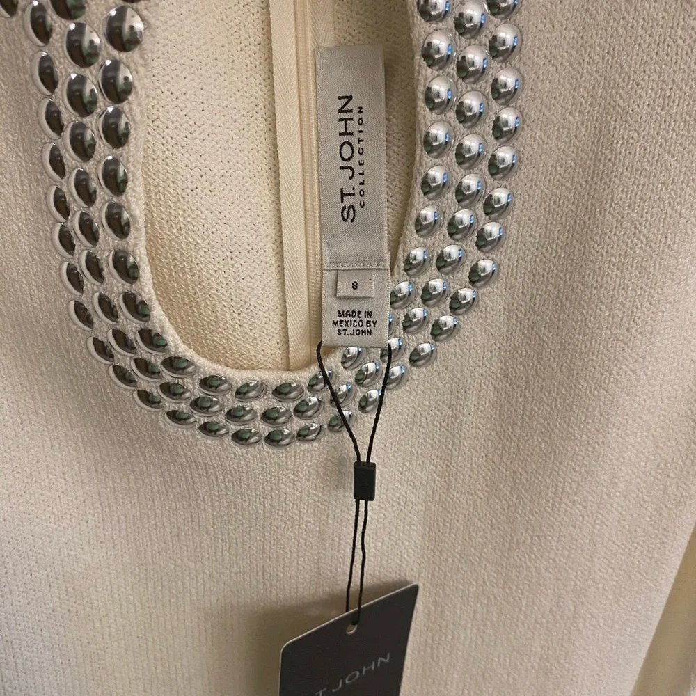 St. John White Gown with Black Embellishments - Picture 3 of 5